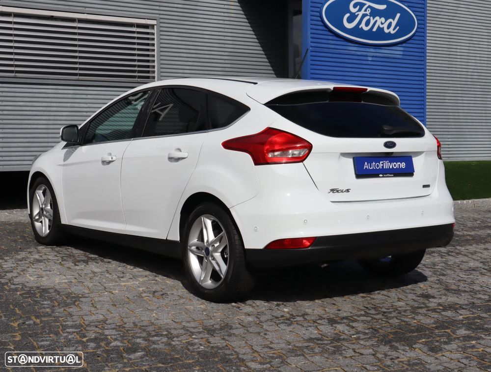 Ford Focus 1.0 EcoBoost Titanium - 18