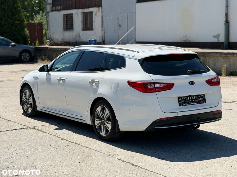 Kia Optima Plug-in Hybrid - 8