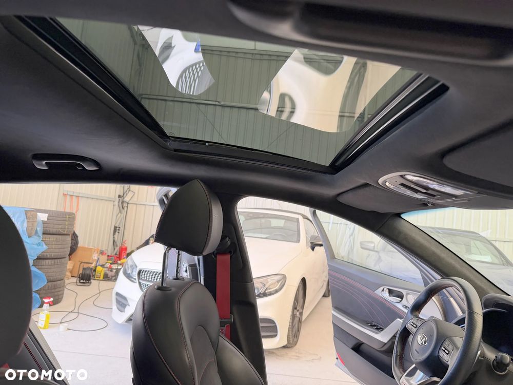 Kia Stinger 3.3 T-GDI V6 GT Prestige Line AWD - 11