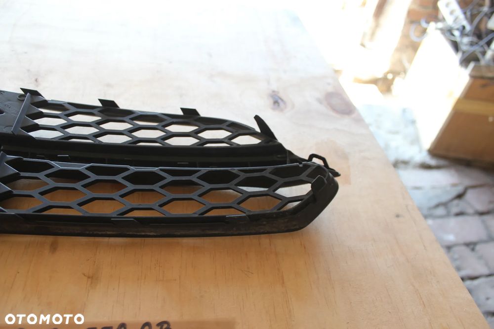 KRATKA ZDERZAKA LEWA AUDI A8 D4 4H0807679AB 2014 - 7