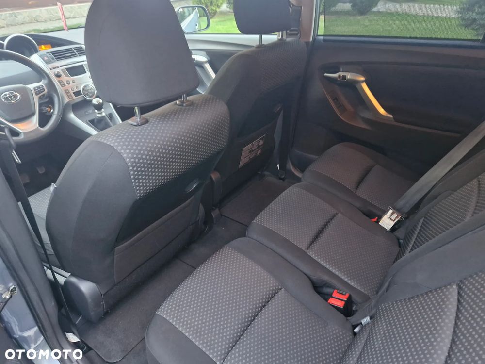Toyota Verso - 12
