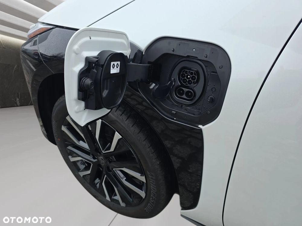 Toyota bZ4X 73.1kWh 4x4 Executive - 13