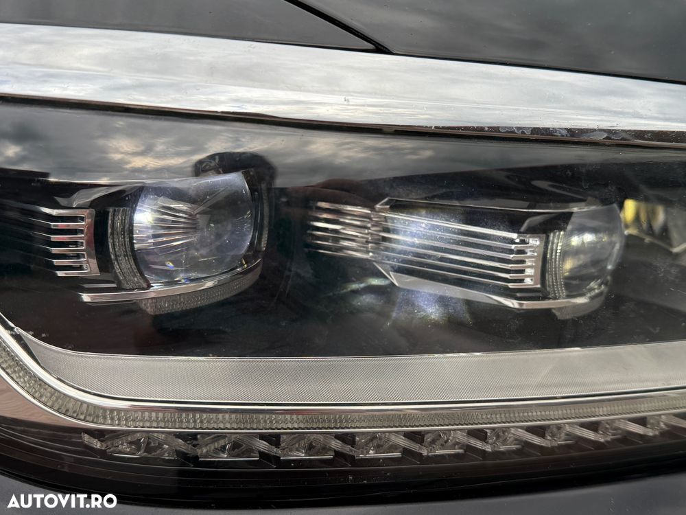 Volkswagen Passat Variant 2.0 TDI DSG (BlueMotion Technology) Highline - 10