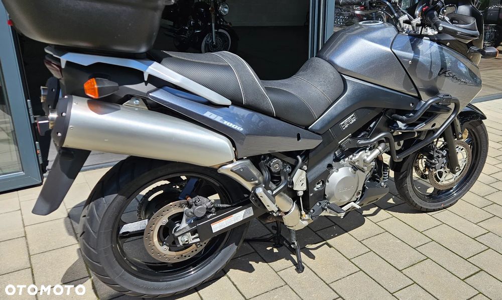 Suzuki DL - 8