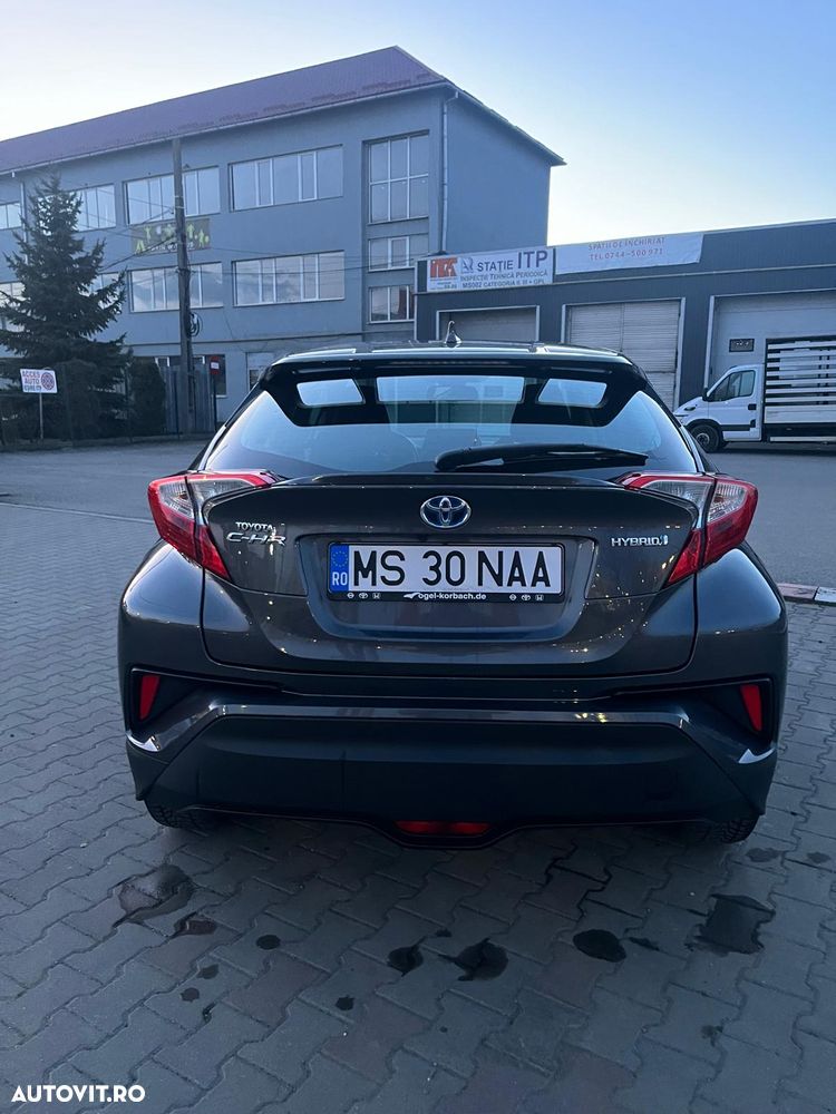 Toyota C-HR Style - 3