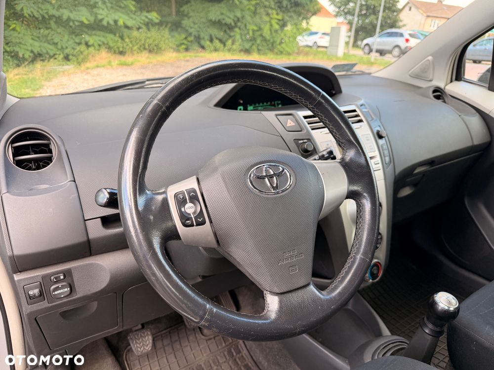 Toyota Yaris 1.4 D-4D Luna - 12
