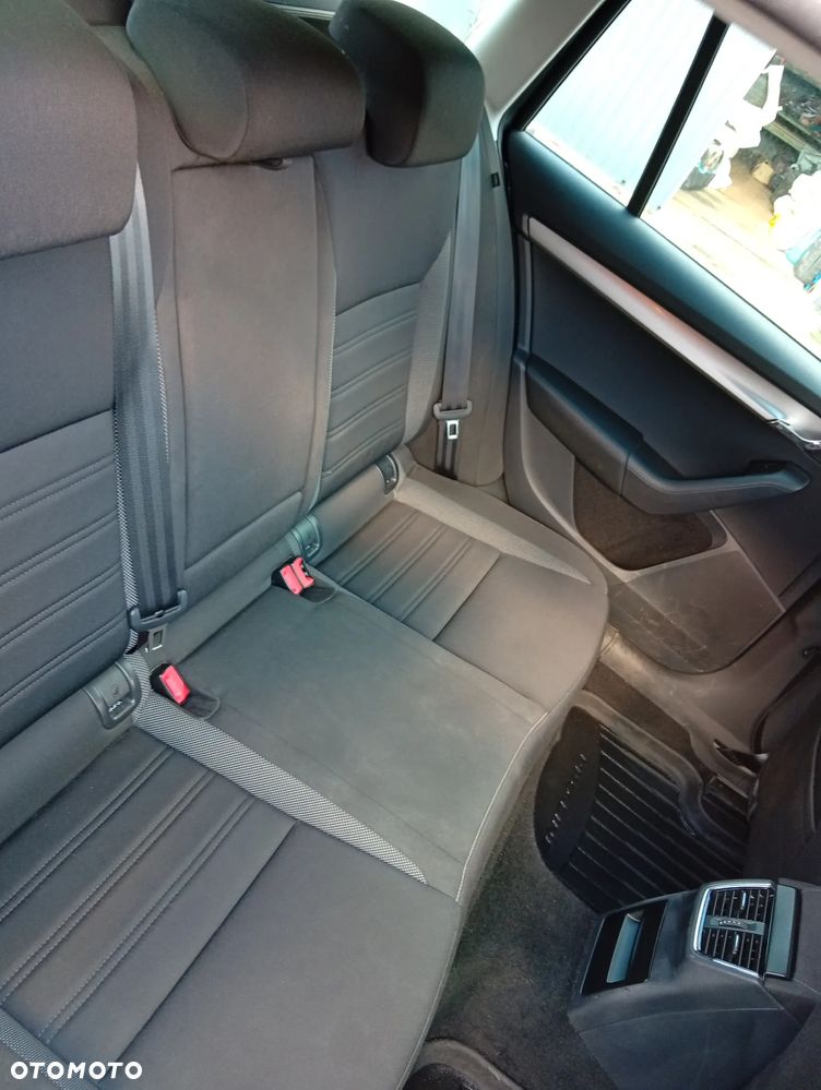 Skoda Octavia 1.6 TDI SCR Ambition - 21