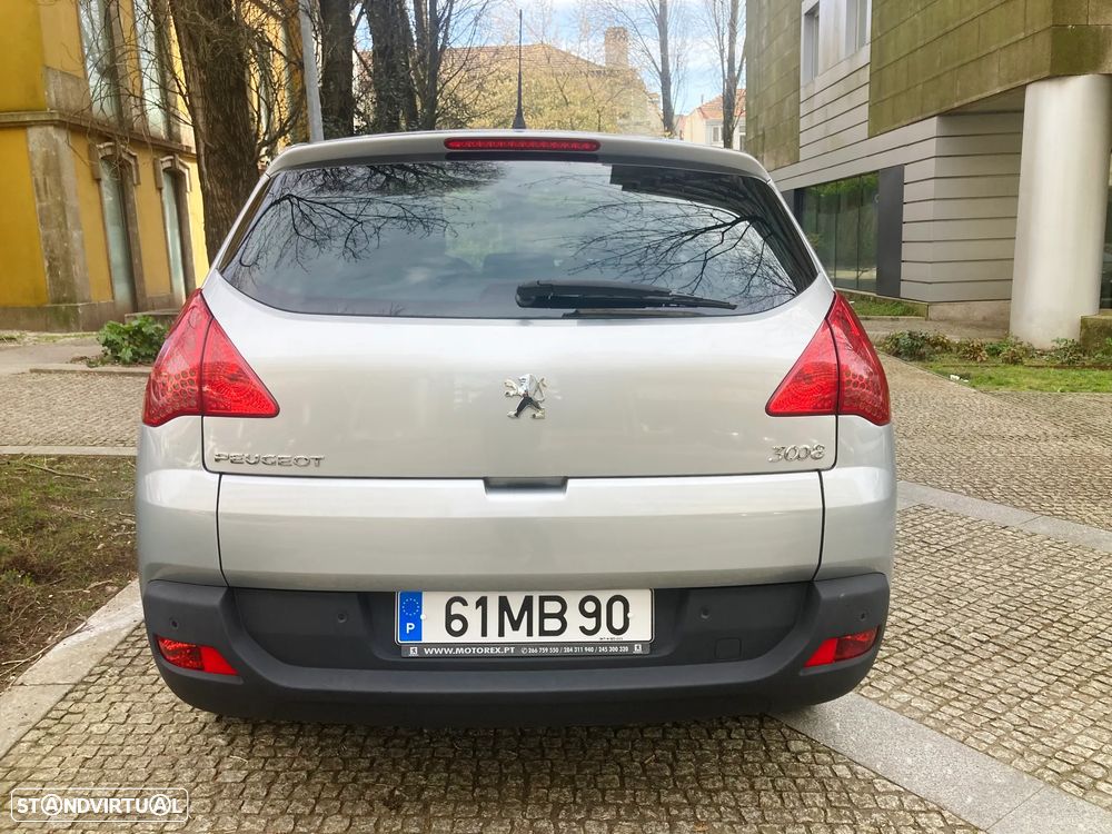 Peugeot 3008 1.6 HDi Executive - 4