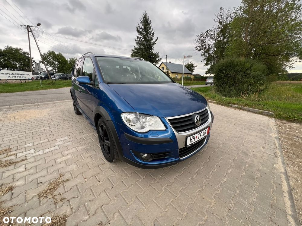 Volkswagen Touran - 2