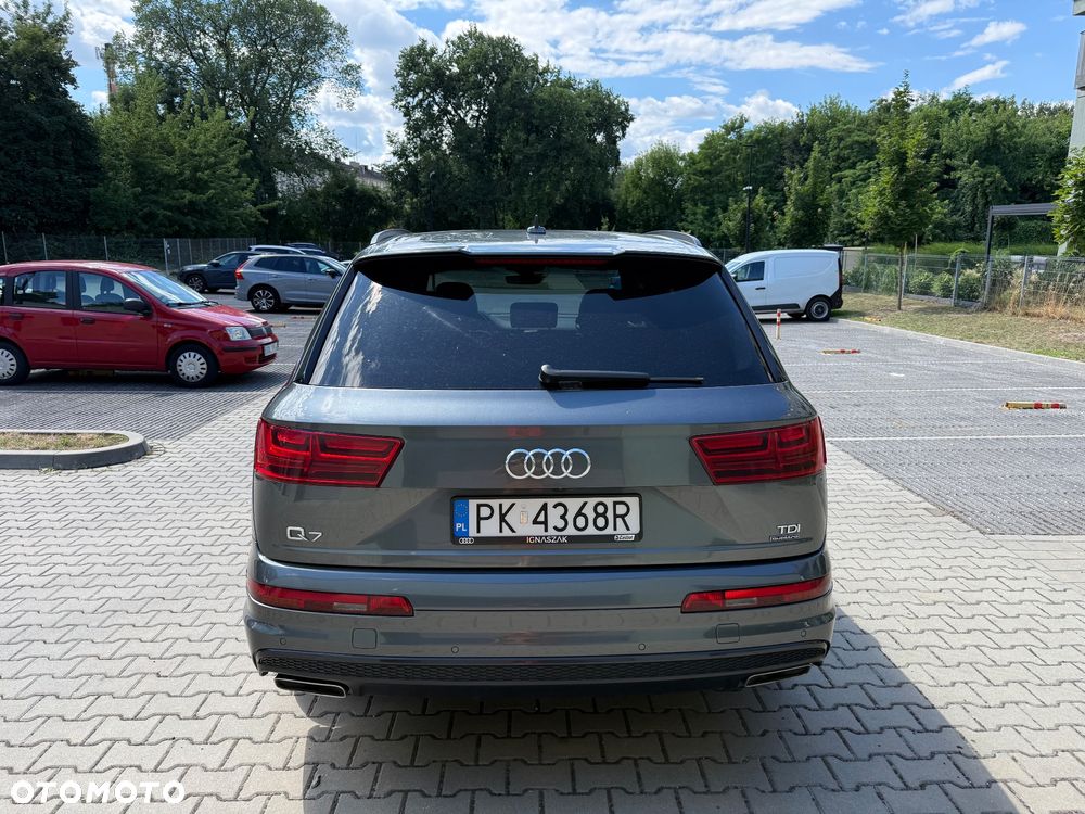 Audi Q7 - 8