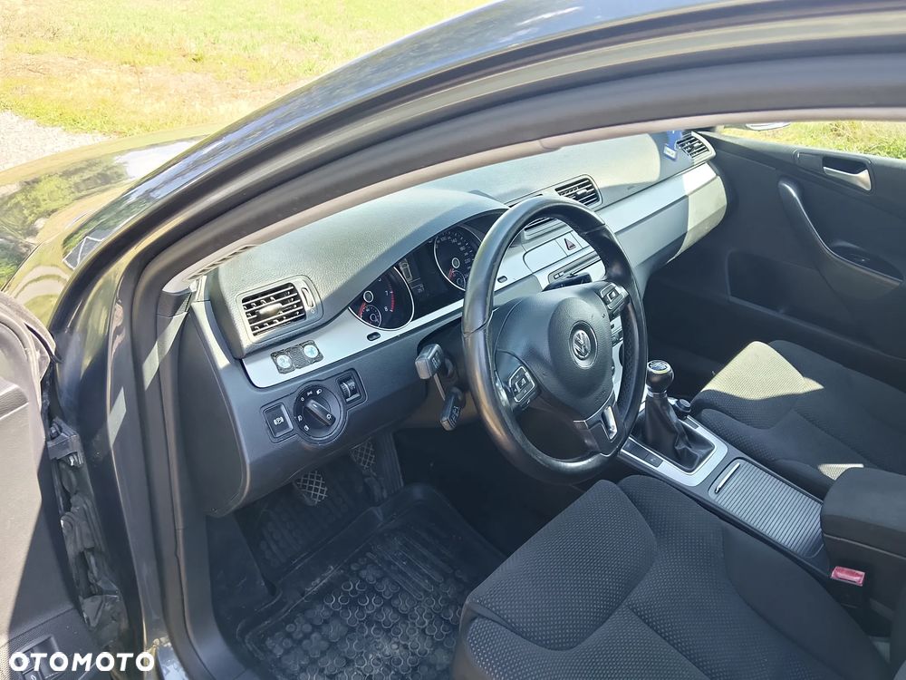 Volkswagen Passat 2.0 TSI Sportline - 17