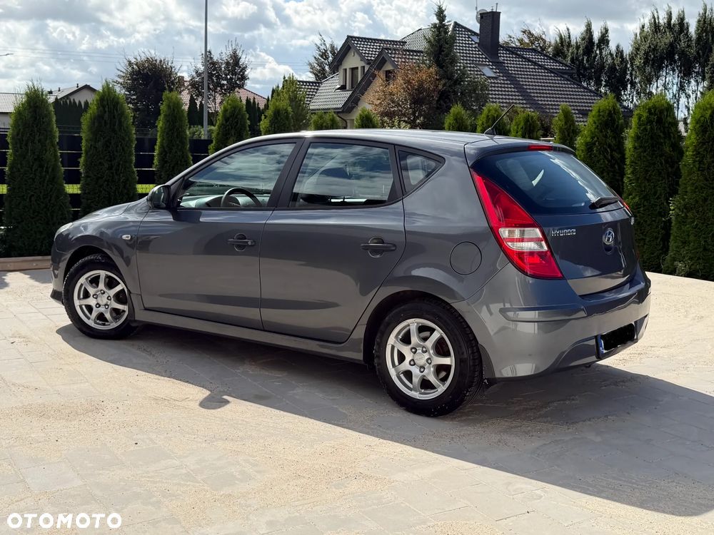 Hyundai i30 1.6 CRDi Comfort EU5 - 2