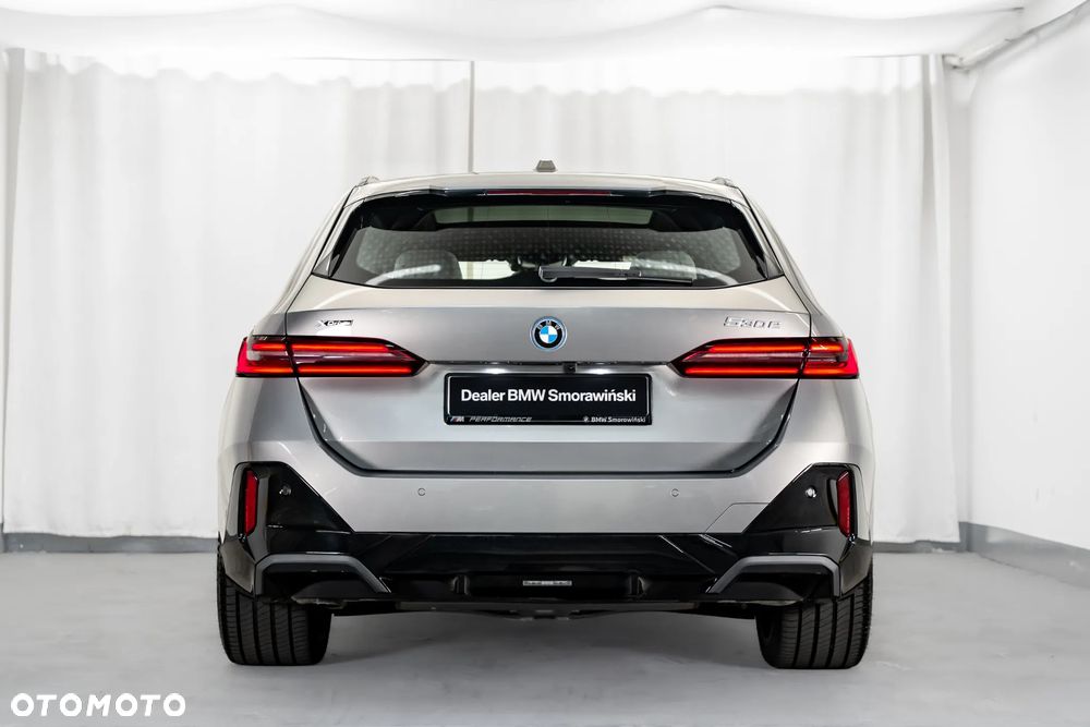 BMW Seria 5 530e xDrive PHEV M Sport - 7