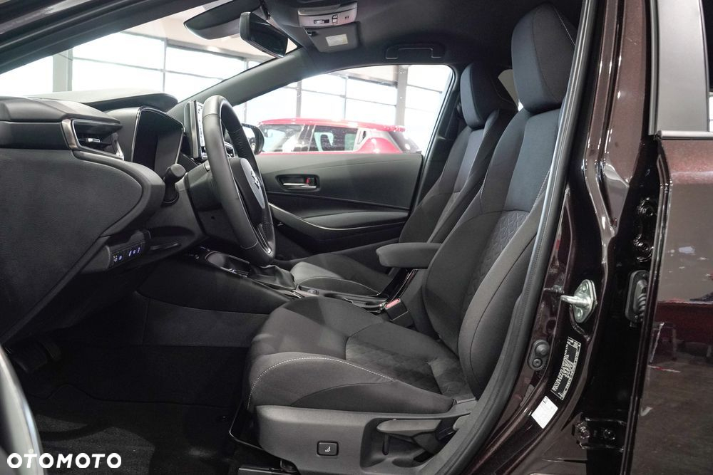 Suzuki Swace 1.8 Hybrid Premium Plus CVT - 11