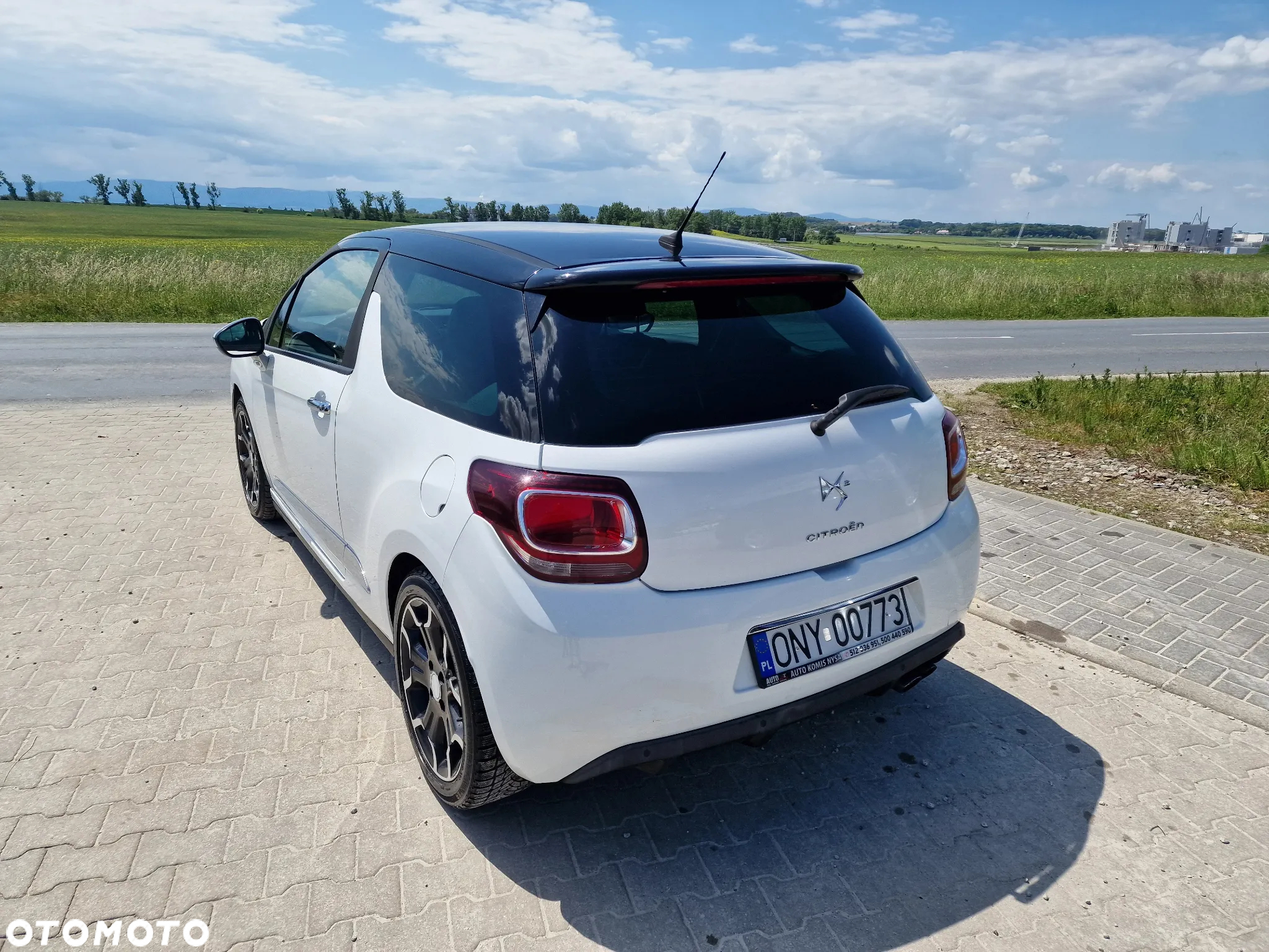 Citroën DS3 1.6 THP SportChic - 11