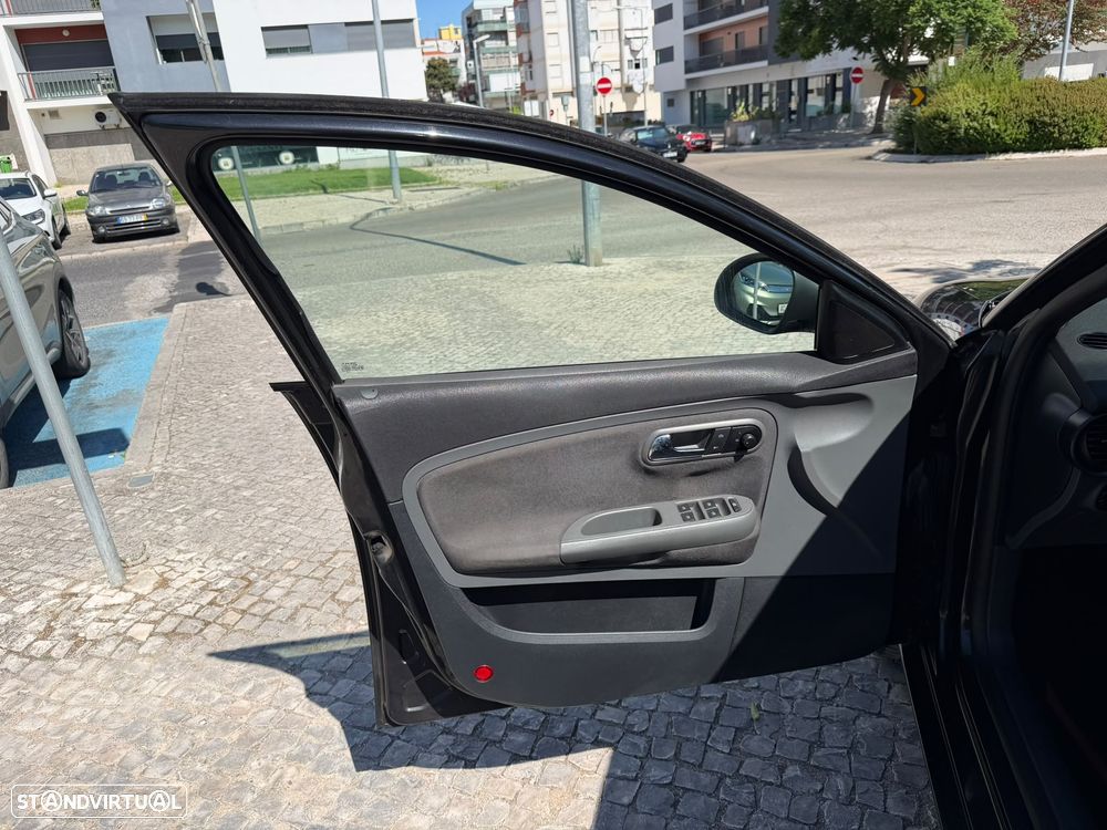 SEAT Ibiza 1.4 16V Stylance - 20