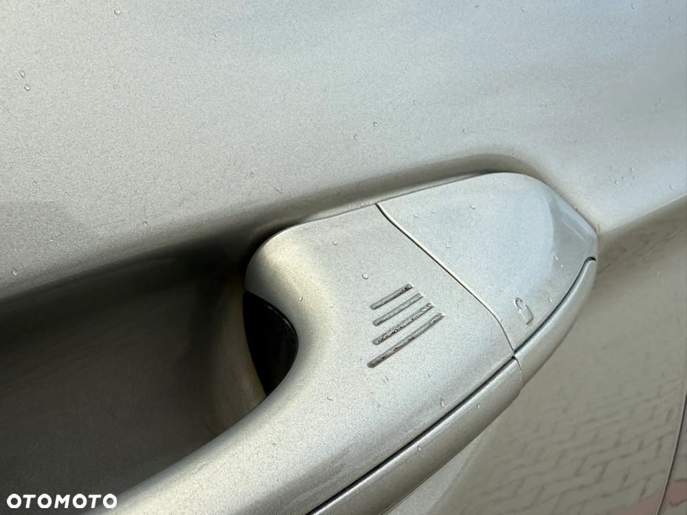 Ford Mondeo 2.0 TDCi Titanium - 21