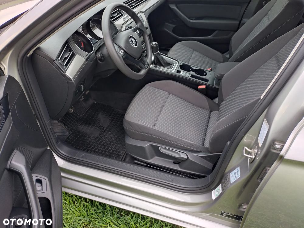 Volkswagen Passat 1.6 TDI BMT City - 7