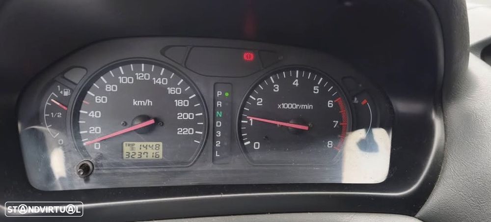 Mitsubishi Space Wagon - 9