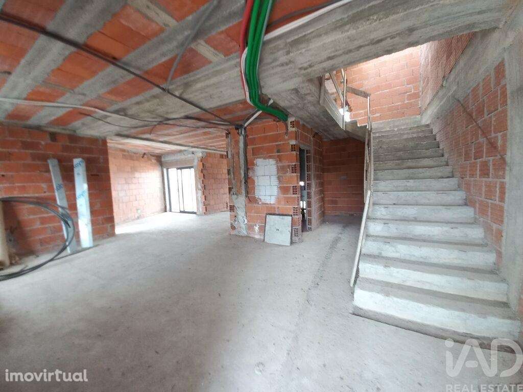 Casa T4 em Abade de Neiva de 375,00 m2 - Grande imagem: 2/29