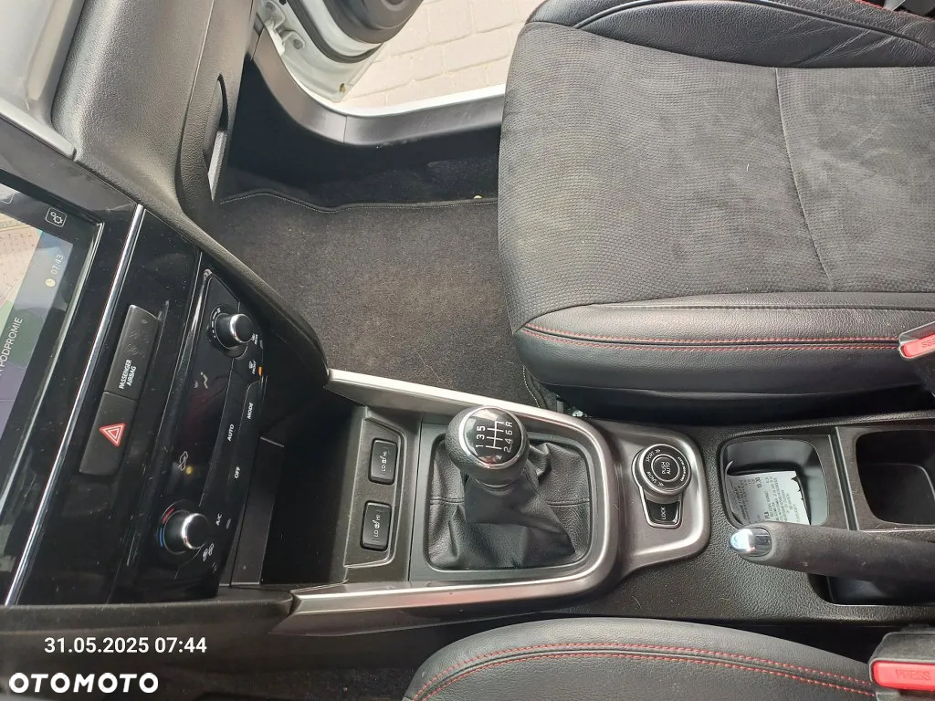 Suzuki Vitara 1.4 Boosterjet Hybrid Comfort+ - 28