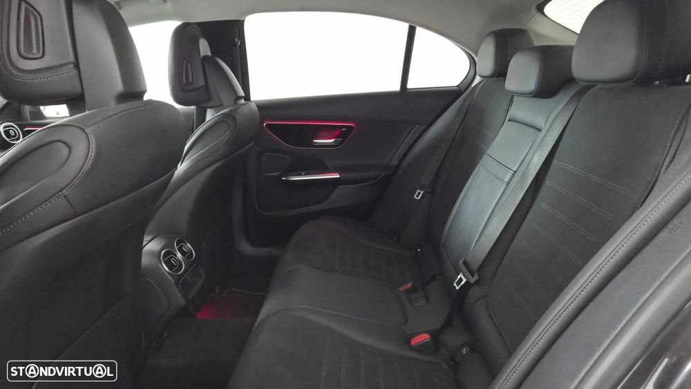 Mercedes-Benz C 300 de AMG Line - 11