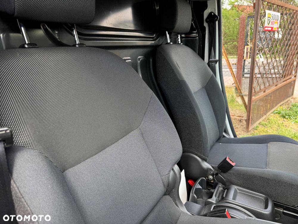 Nissan NV200 - 7