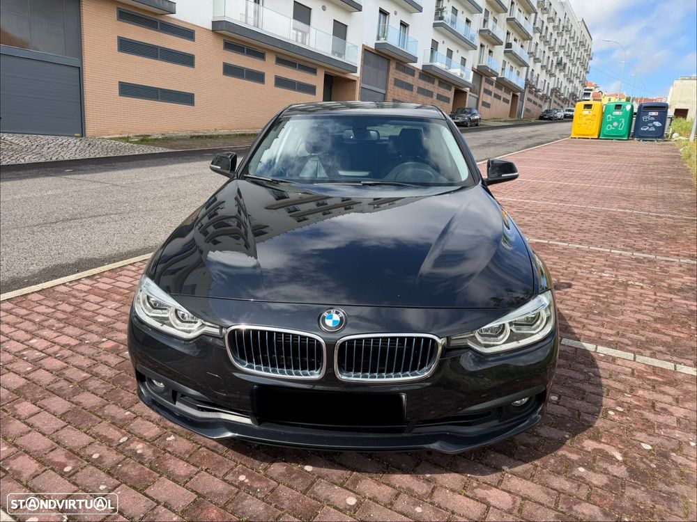 BMW 330 e iPerformance Line Luxury - 3