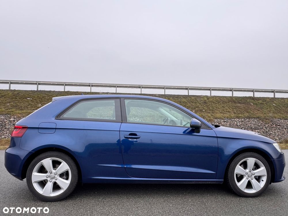 Audi A3 3-drzwiowe 2.0 TDI S tronic Attraction - 11