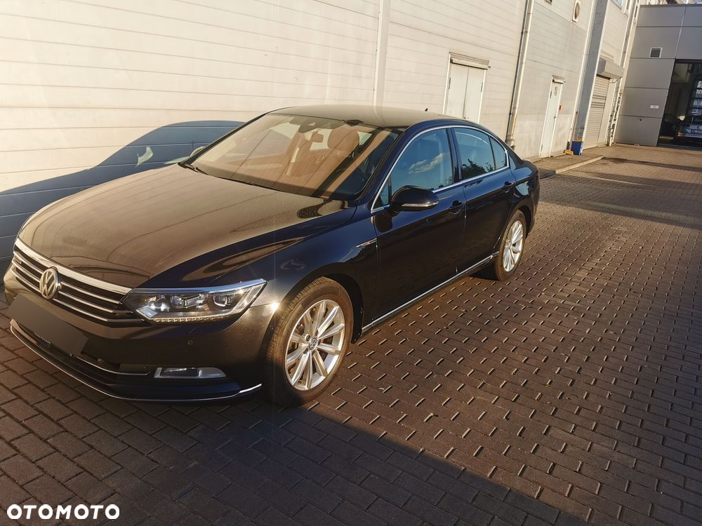 Volkswagen Passat 2.0 TDI Bi-Turbo BMT 4Mot Highline DSG - 11
