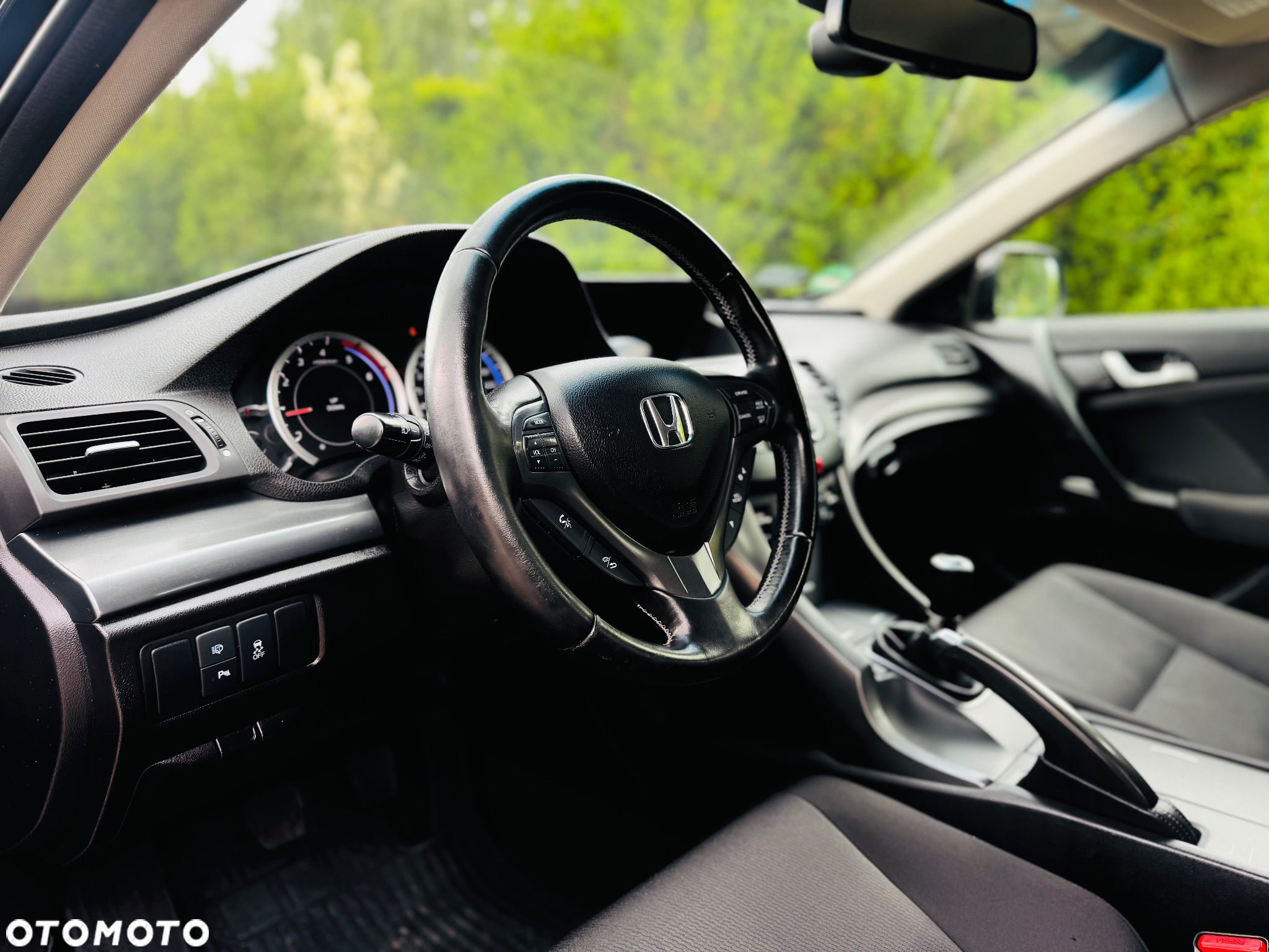 Honda Accord 2.2d Elegance - 33