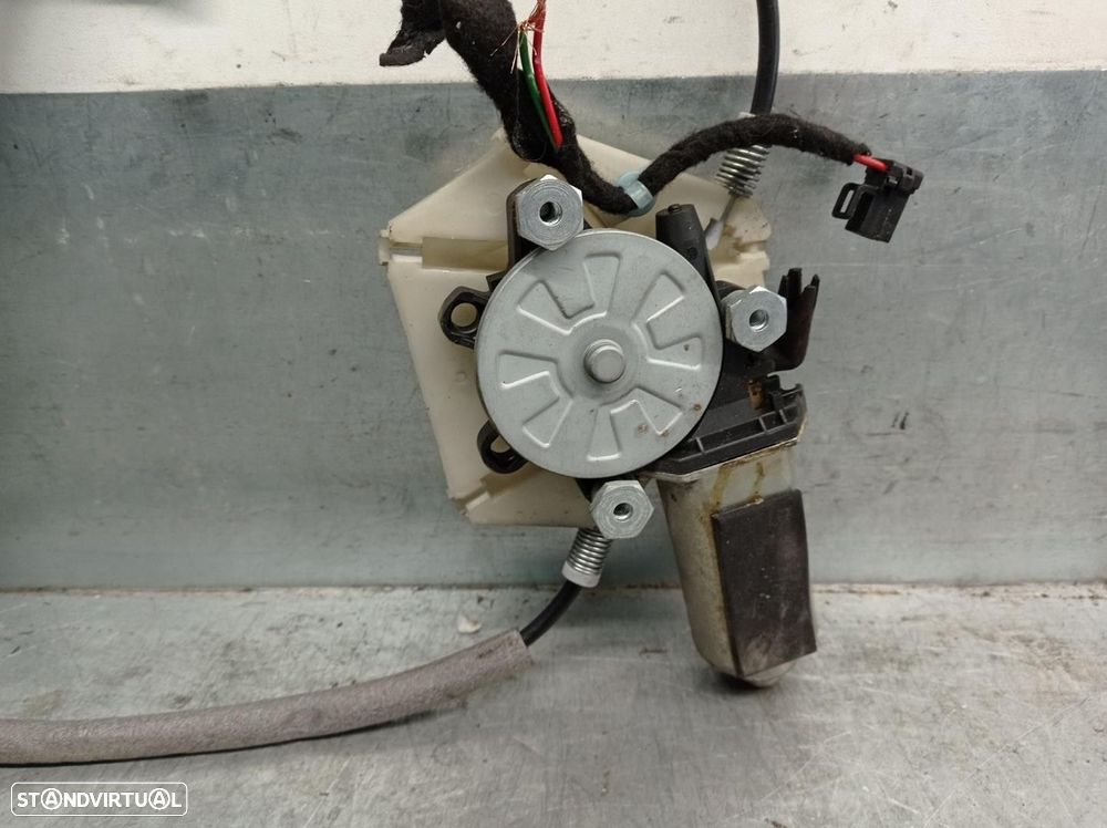 ELEVADOR DE VIDRO TRASEIRO DIREITO VOLVO V40 BREAK FAMILIAR 1998 -30623453 - 4