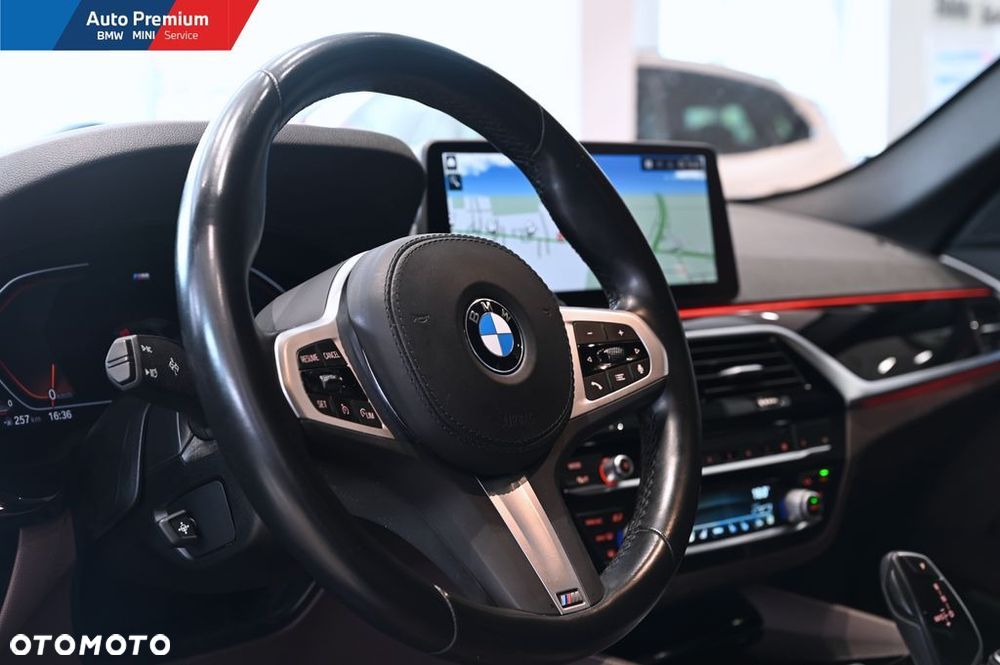 BMW Seria 5 540i xDrive mHEV M Sport sport - 7