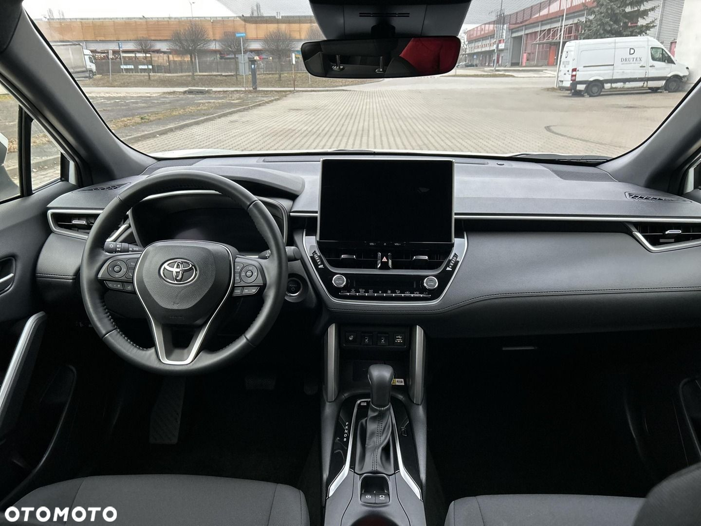 Toyota Corolla Cross 2.0 Hybrid Style - 13