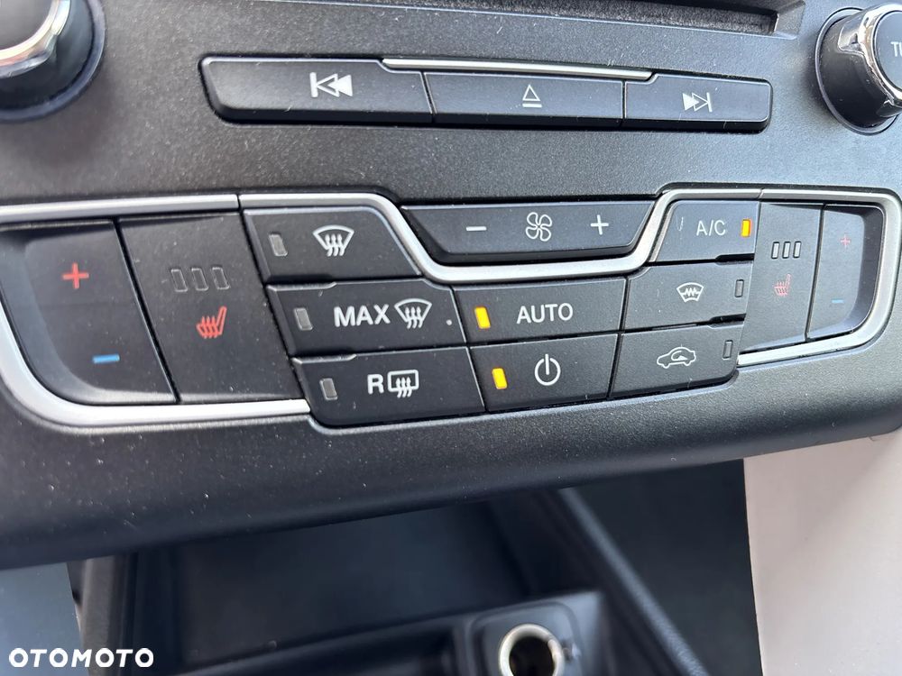 Ford Mondeo 1.5 EcoBoost Titanium - 22