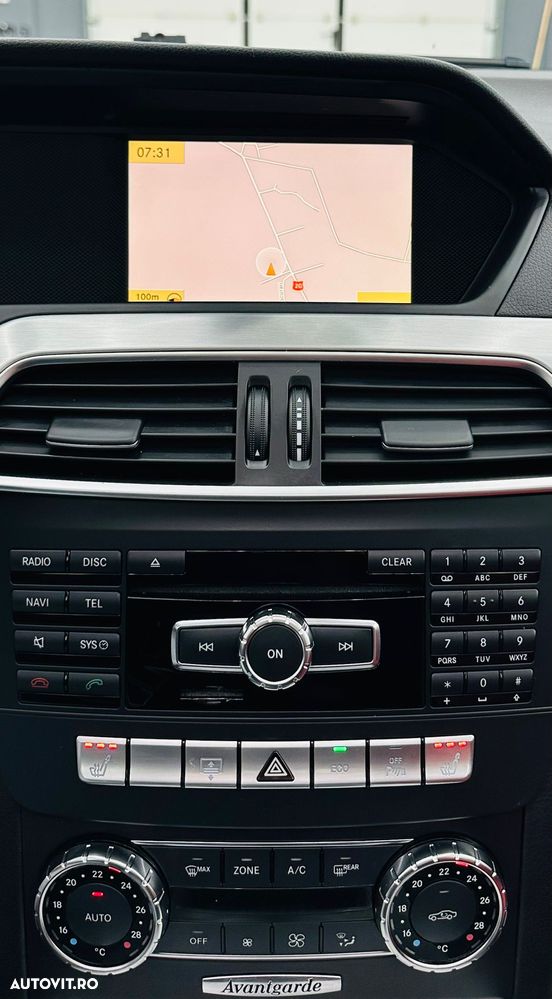 Mercedes-Benz C 200 CDI DPF (BlueEFFICIENCY) Avantgarde - 25