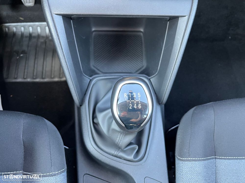 Citroën C4 1.2 PureTech Feel - 25