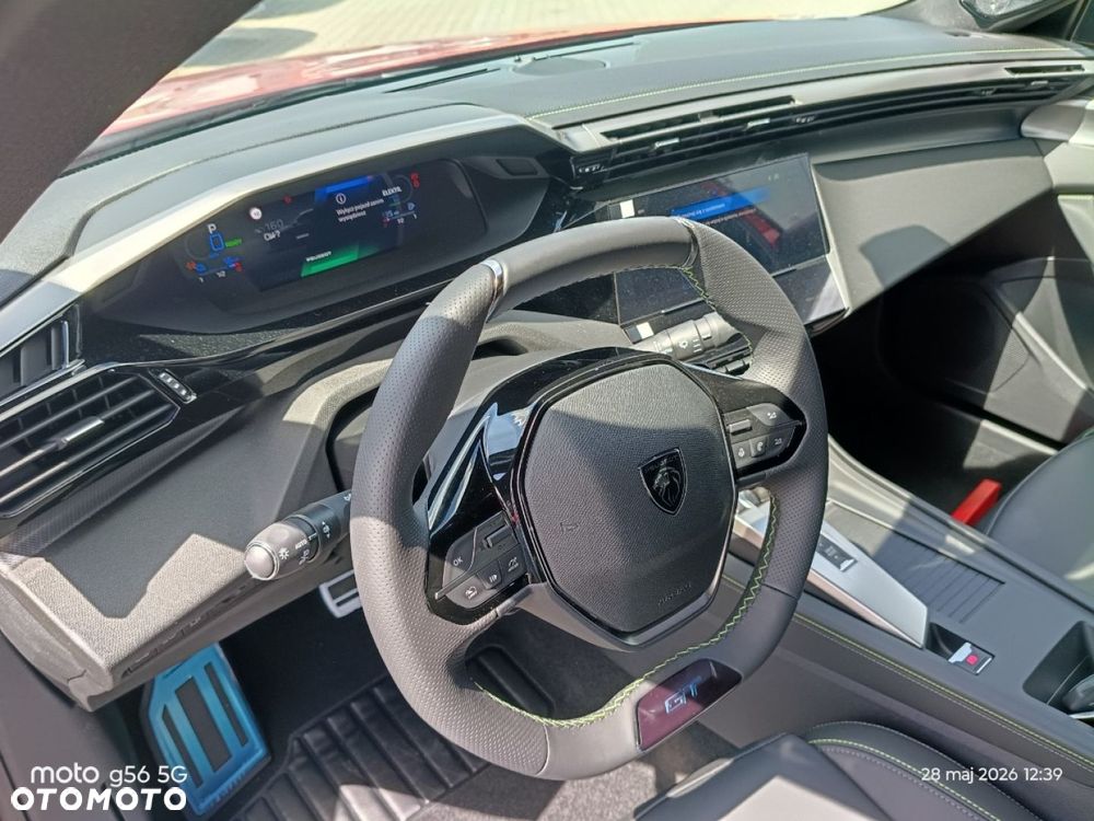 Peugeot 408 - 18