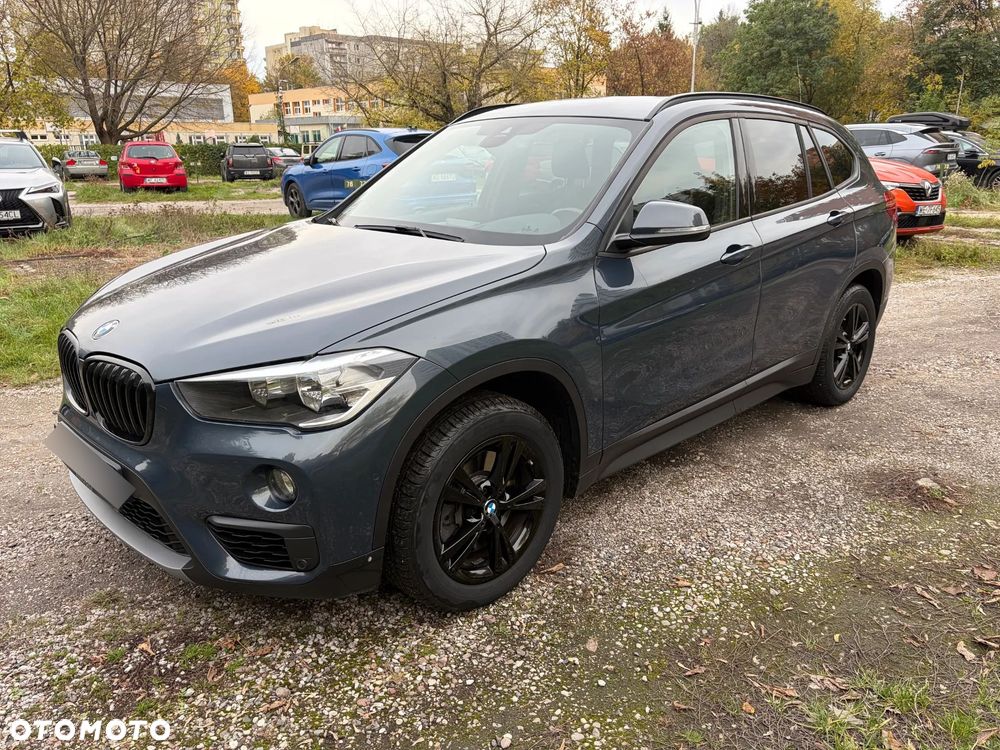 BMW X1 xDrive20i Advantage - 4
