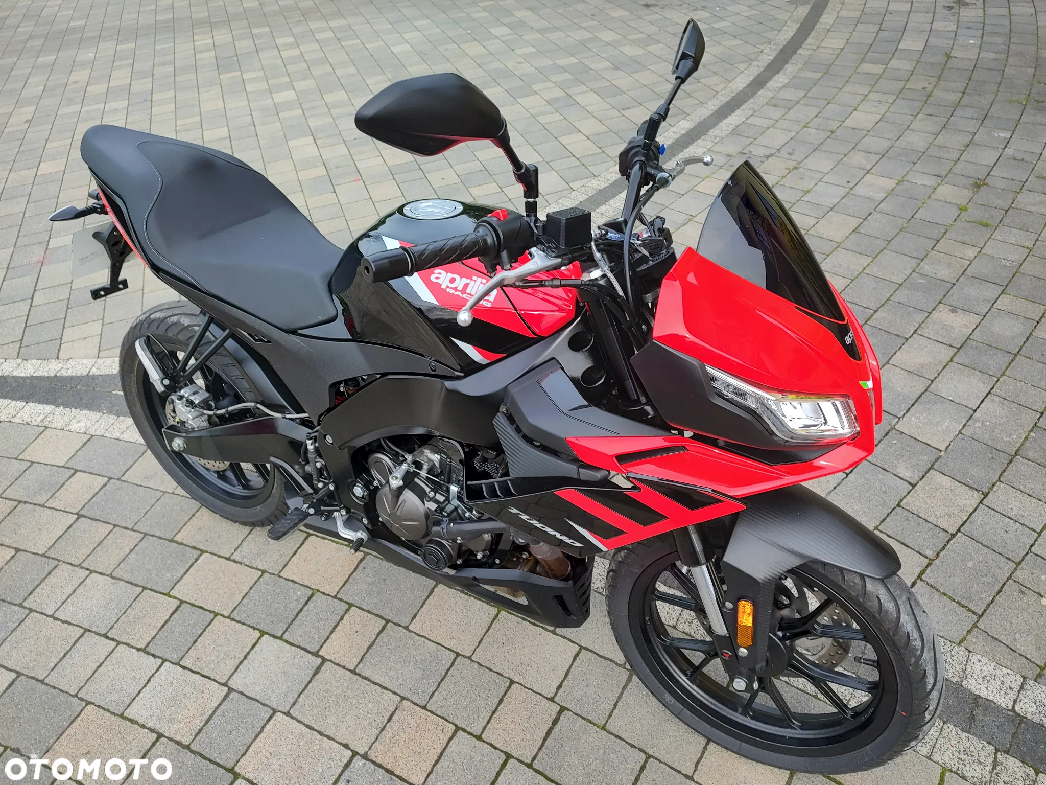 Aprilia Tuono - 4