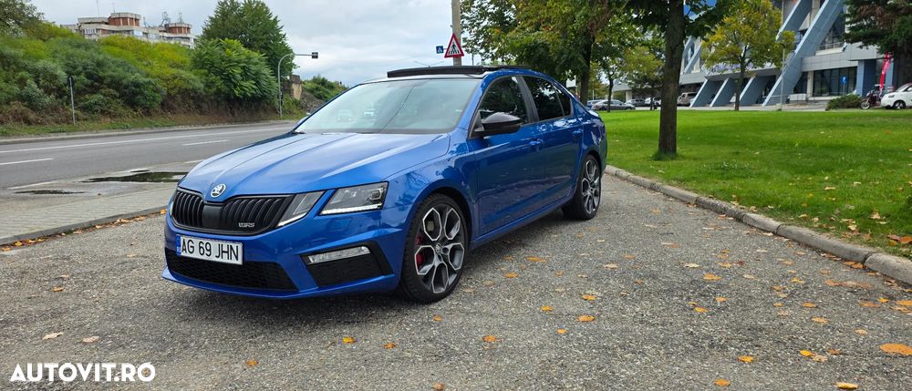 Skoda Octavia 2.0 TDI DSG RS - 2