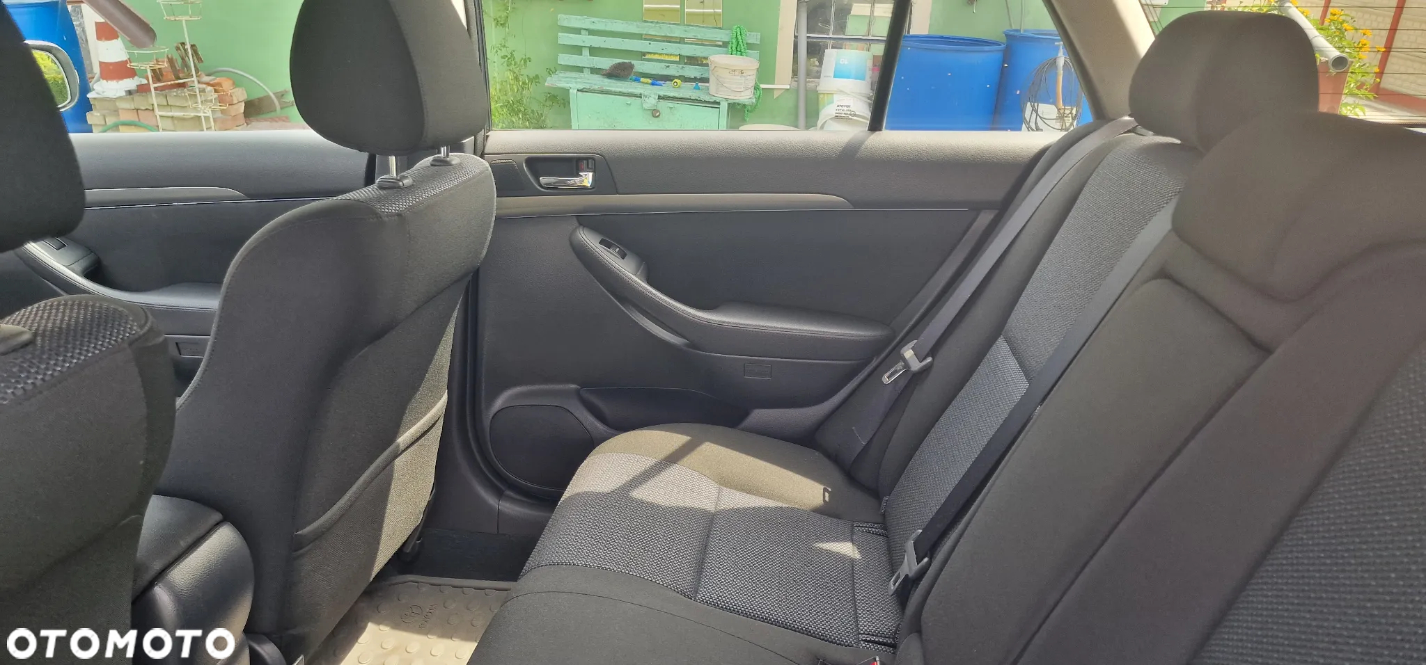 Toyota Avensis 2.0 D-4D Sol - 12
