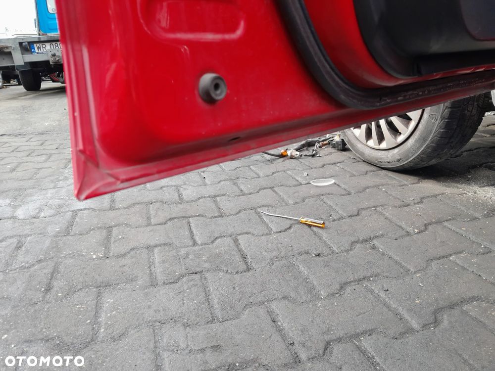 Drzwi przednie lewe TOYOTA Yaris II lift 09-11r. 3P0 - 5