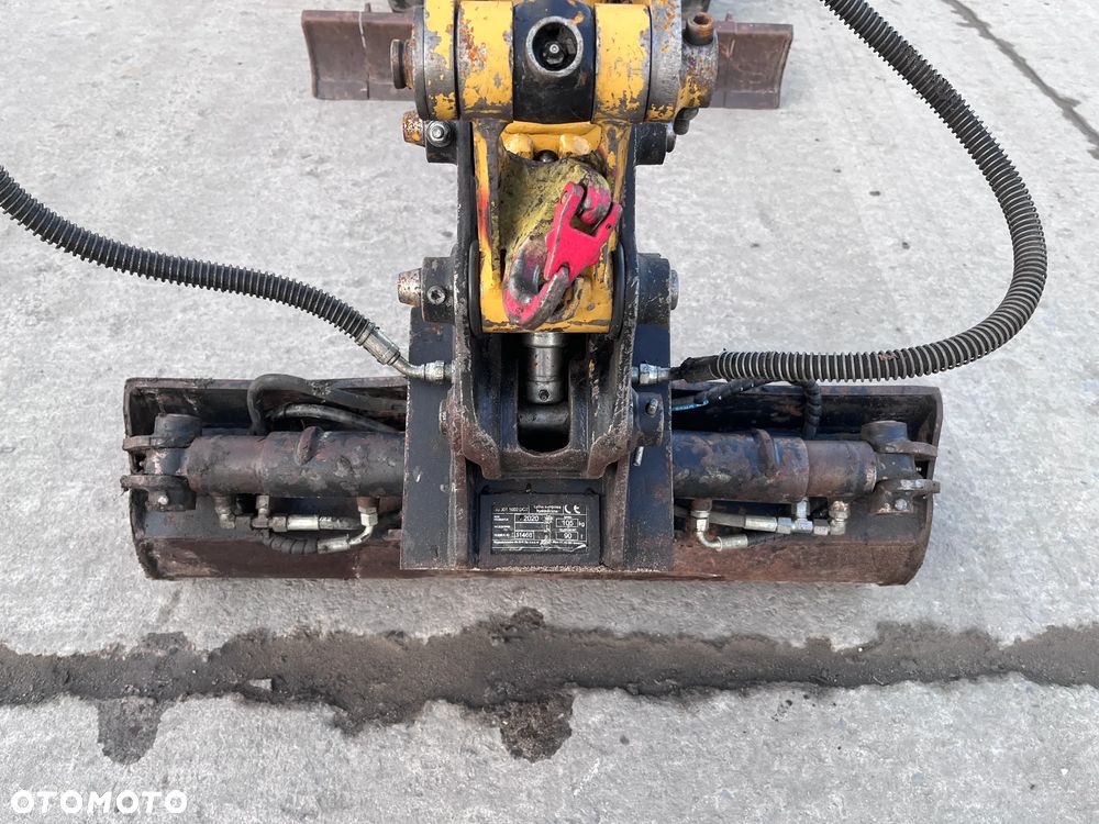 Caterpillar 301.8 - 25