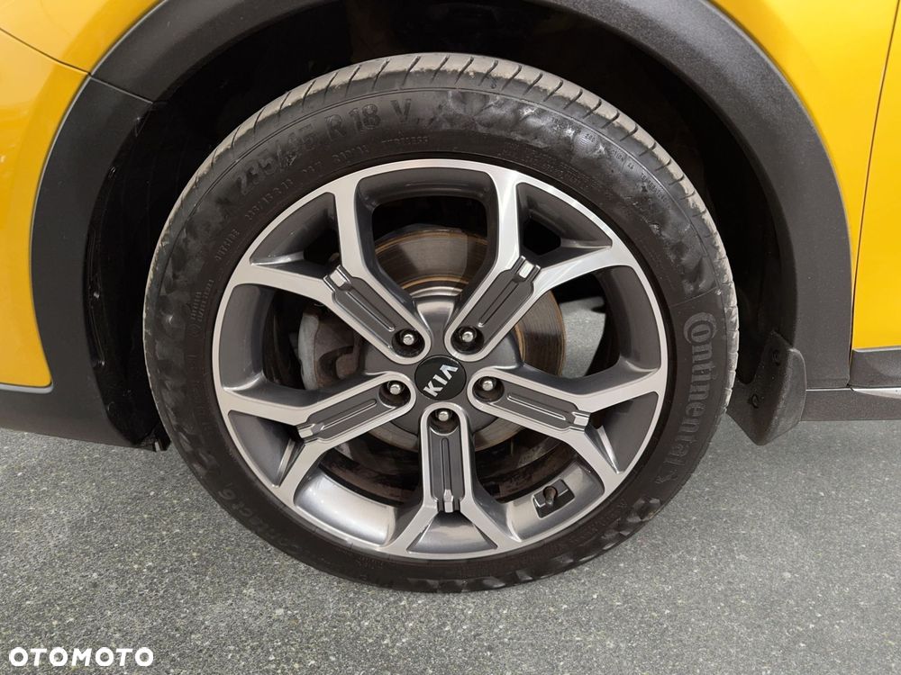 Kia XCeed - 11