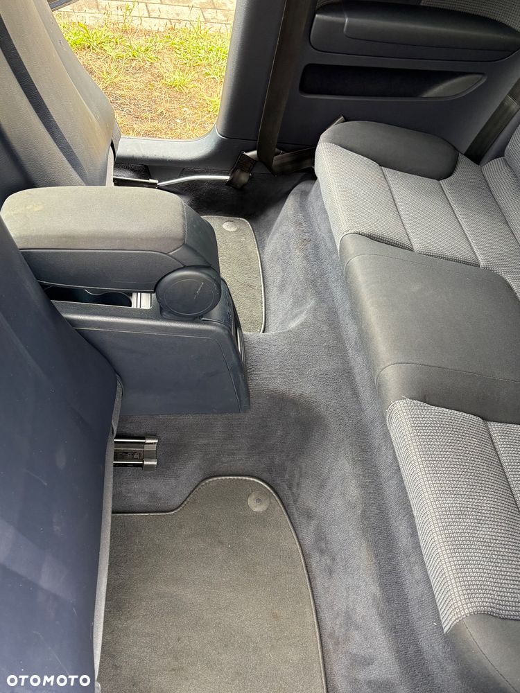 Audi A3 3-drzwiowe 1.6 FSI Ambiente - 6