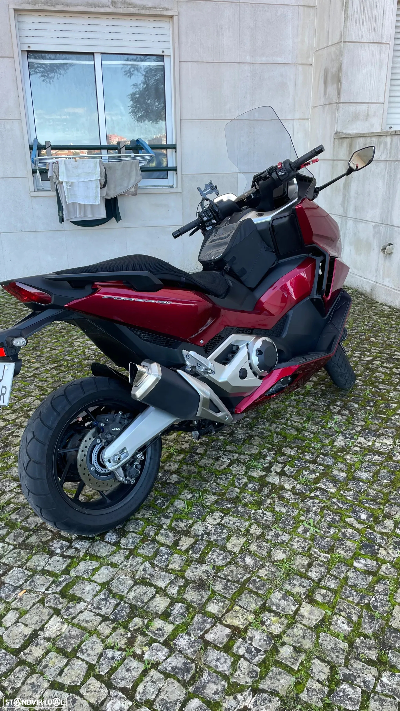 Honda Forza Forza 750 - 8
