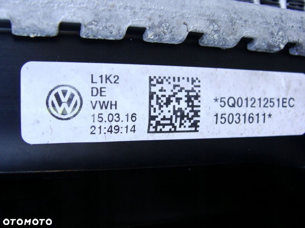 pas przedni chłodnice vw golf vii sportsvan 1.6 tdi 510 2016r - 8