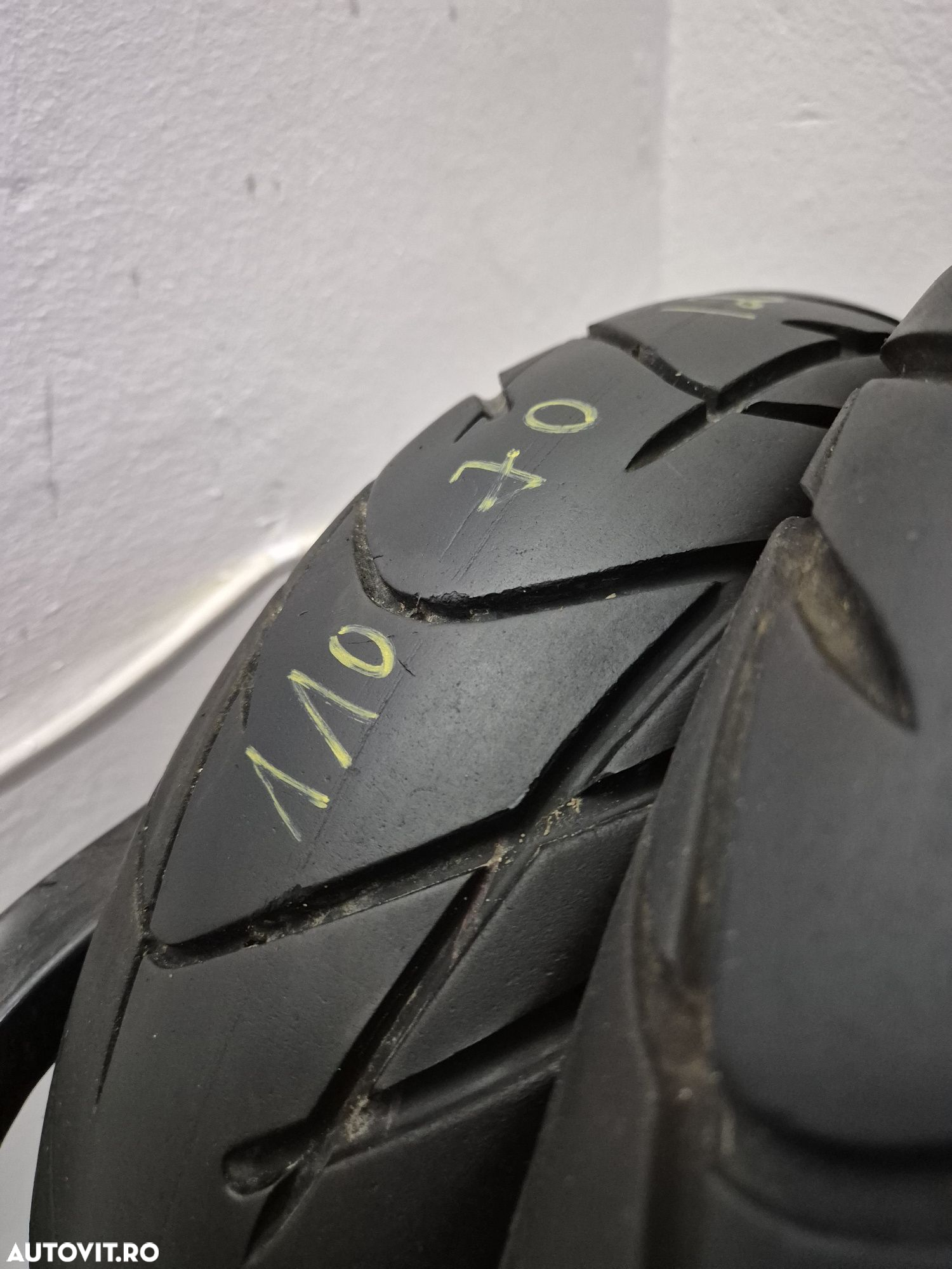 Set anvelope moto 110 70 12 cu 120 70 12 Duro - 3