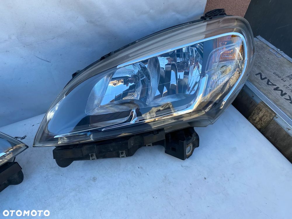 lampy doblo II lift komplet eu całe - 2